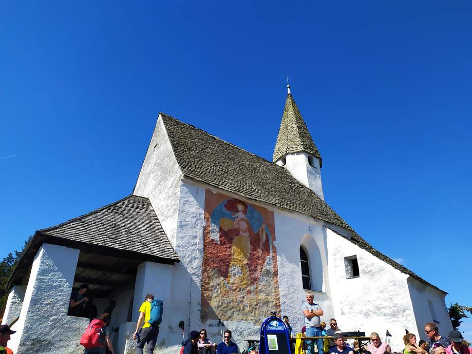 15_Die_Kirche_am_Lorenziberg_-_das_Ziel_von_allen